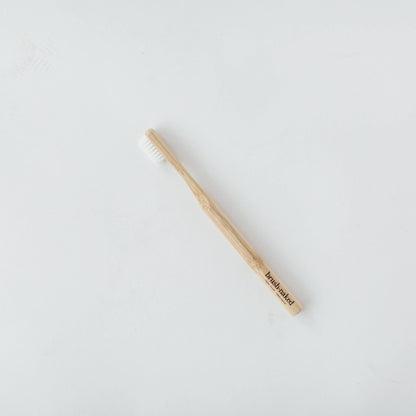 Adult Soft Nylon Toothbrush: Naked